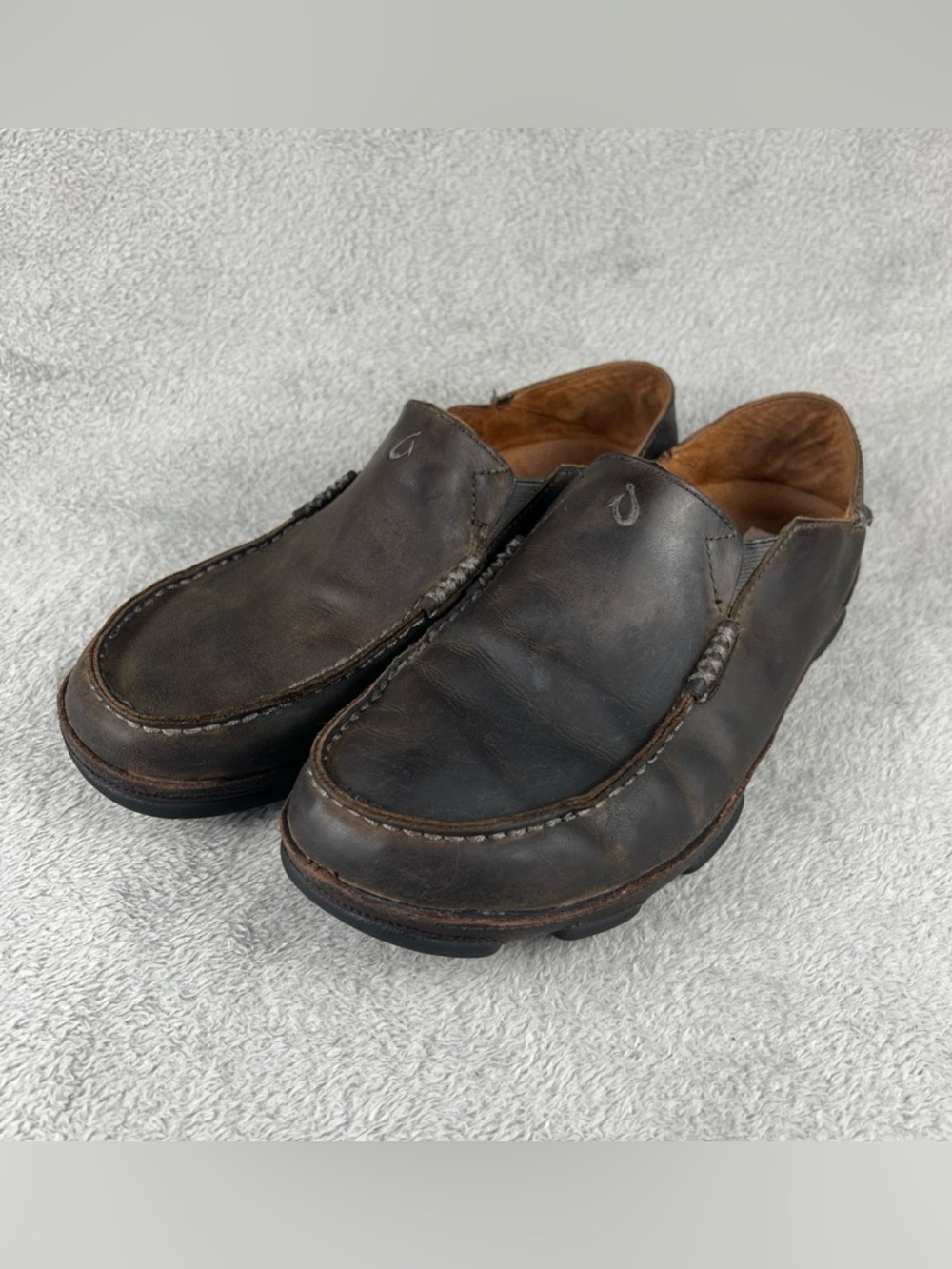 OluKai Moloa Mens 11 Brown Leather Casual Shoes Slip On Comfort Loafers Slides